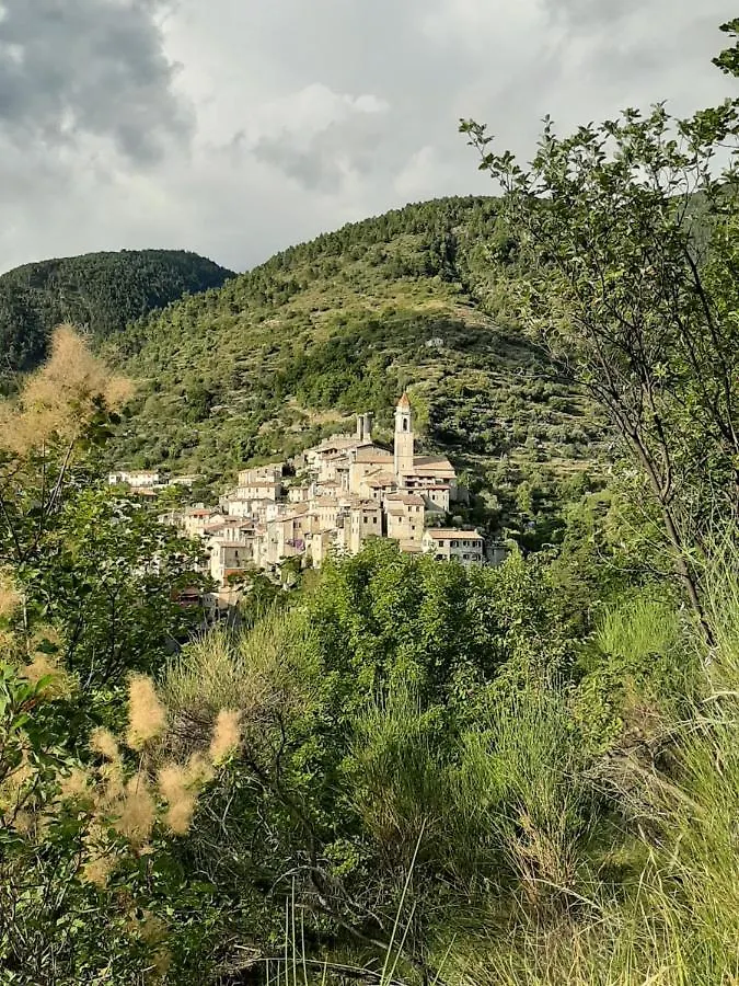 Apartment Gite Des Remparts Luceram